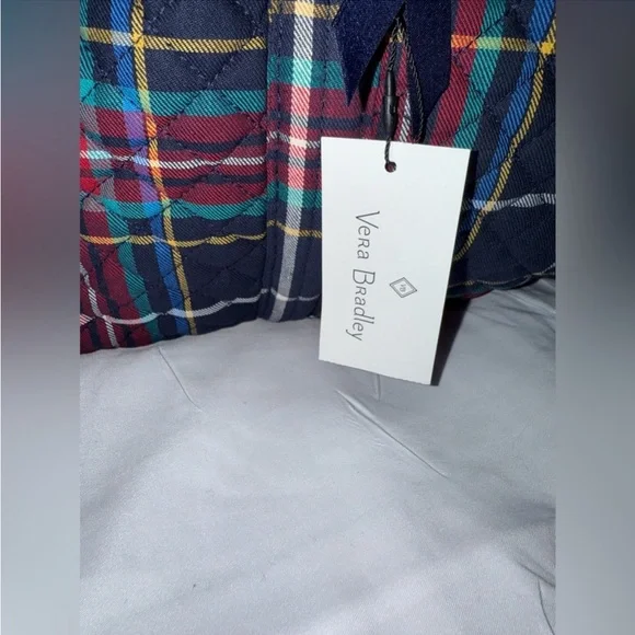 NWT Vera Bradley large travel dufie strap drop 22.0" w x 11.5" h x 11.5" d - Picture 9 of 11